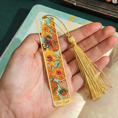 Retro Chinese Metal Hollow Bookmark – Elegant Book Clip for Readers