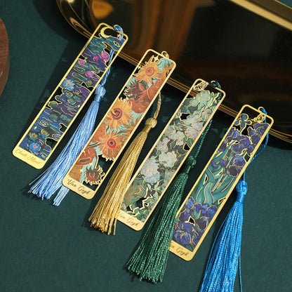 Retro Chinese Metal Hollow Bookmark – Elegant Book Clip for Readers